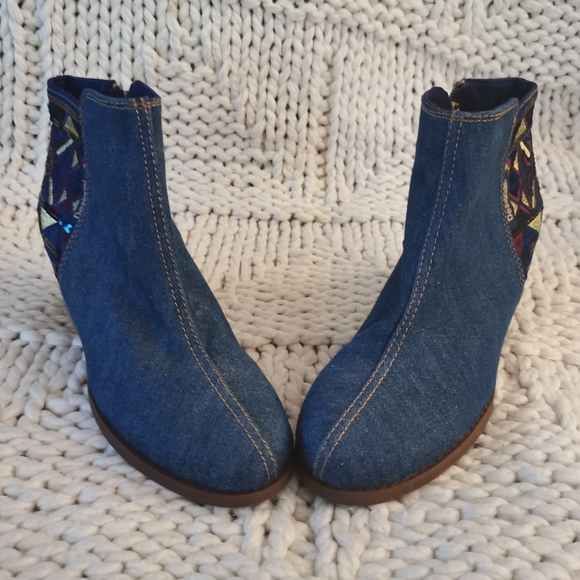 Jean booties - Picture 2 of 6